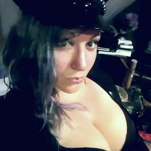 Meet your Posher, Reign